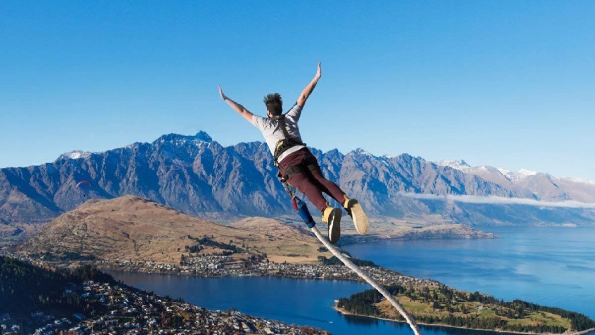 Person bungy jumping in Queenstown