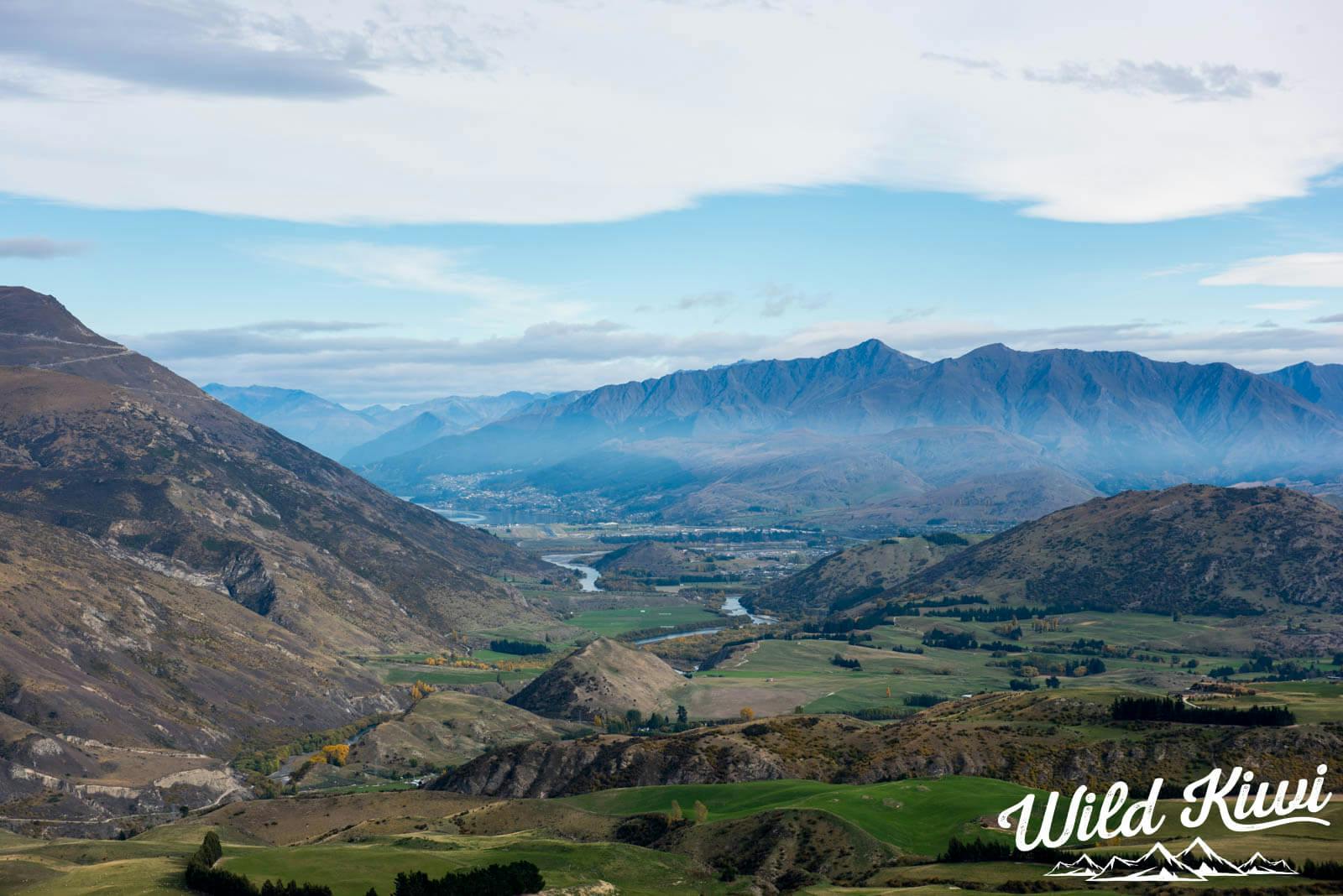 Look into New Zealand's most amazing sights - Small villages, rolling hills and deep caves
